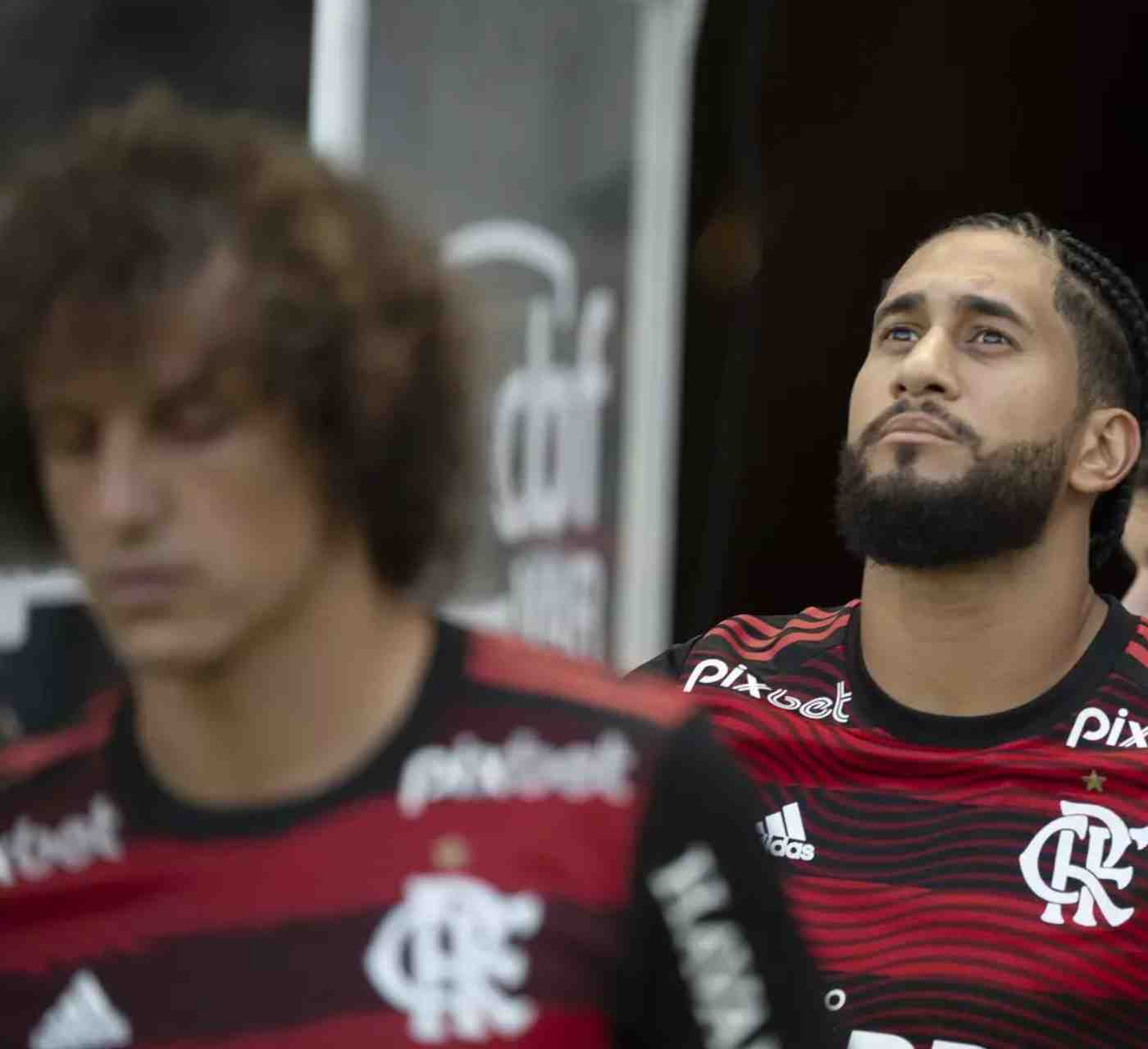 CRUZEIRO BUSCA REFORÇO NA DEFESA: INTERESSE EM ZAGUEIRO DO FLAMENGO PARA 2024